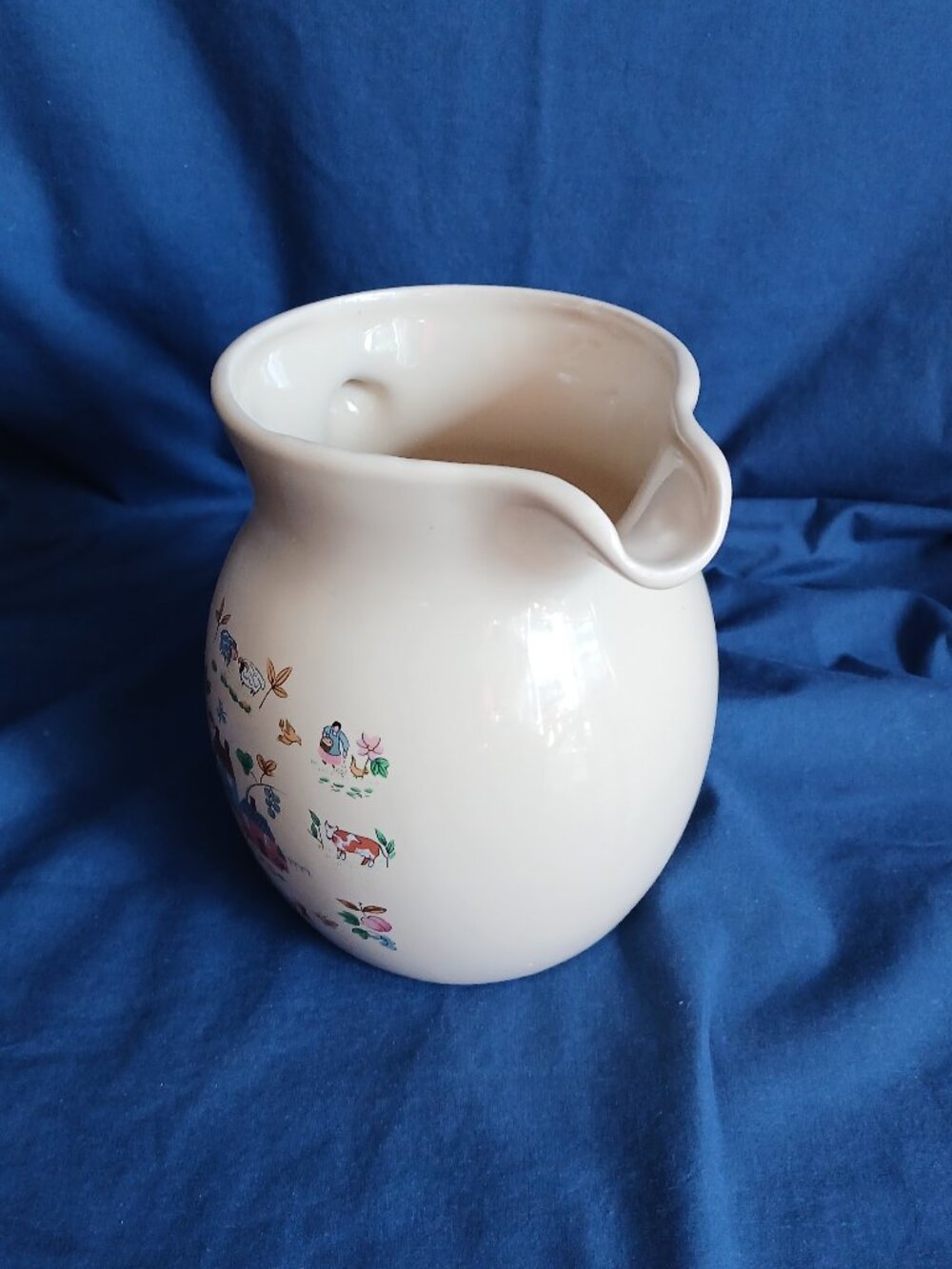1980s Grandmacore International Heartland 40 oz Milk Jug Table Pitcher - Picture 5 of 14